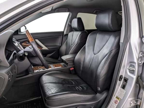 Toyota Camry VI (XV40) Рестайлинг с пробегом 2011 года, цена 1 125 000 рублей, 296394 км, седан, Автокод Объявления