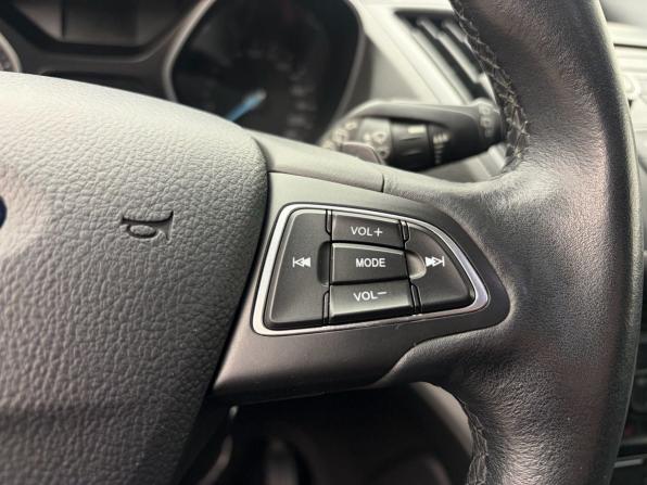 Ford Kuga II Рестайлинг с пробегом 2017 года, цена 1 850 000 рублей, 77510 км, внедорожник, Автокод Объявления