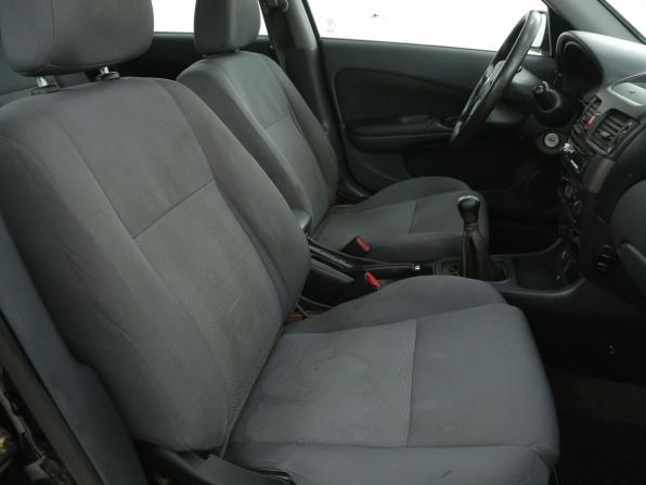 Nissan Almera II (N16) Рестайлинг с пробегом 2005 года, цена 290 000 рублей, 173600 км, хэтчбек, Автокод Объявления