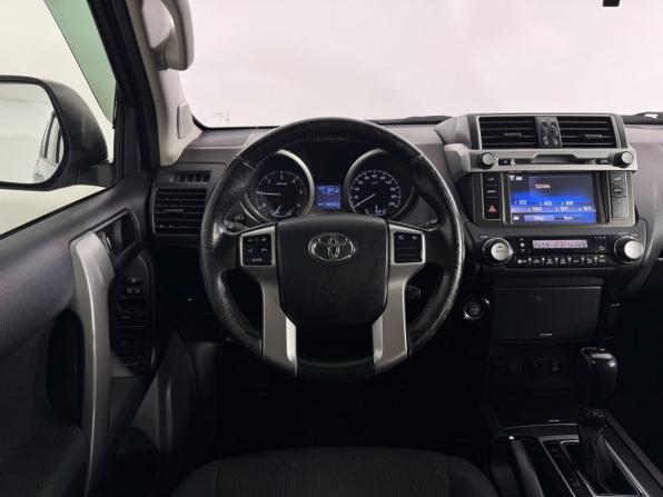 Toyota Land Cruiser Prado 150 Series Рестайлинг 1 с пробегом 2016 года, цена 3 170 000 рублей, 195460 км, внедорожник, Автокод Объявления