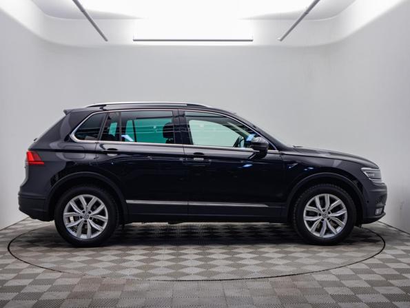 Volkswagen Tiguan II с пробегом 2020 года, цена 2 930 000 рублей, 106456 км, внедорожник, Автокод Объявления
