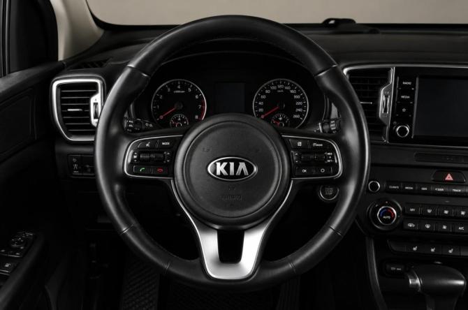 Kia K5 III с пробегом 2021 года, цена 2 229 000 рублей, 97000 км, седан, Автокод Объявления