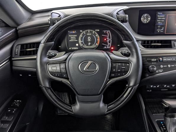 Lexus ES VII с пробегом 2018 года, цена 2 800 000 рублей, 227838 км, седан, Автокод Объявления