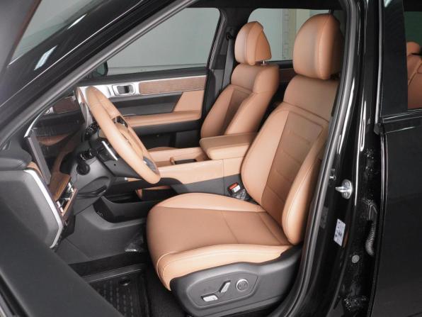Hyundai Santa Fe V (MX5) с пробегом 2025 года, цена 5 889 000 рублей, 2032 км, внедорожник, Автокод Объявления