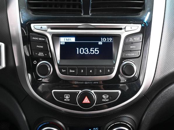 Hyundai Solaris I Рестайлинг с пробегом 2015 года, цена 959 000 рублей, 157132 км, седан, Автокод Объявления