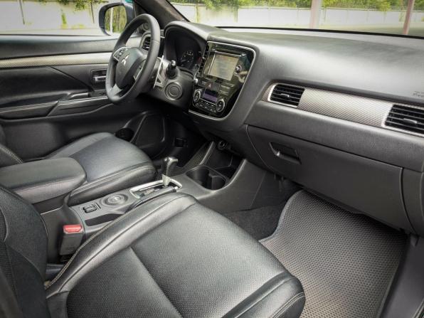 Mitsubishi Outlander III с пробегом 2013 года, цена 1 399 500 рублей, 203000 км, внедорожник, Автокод Объявления