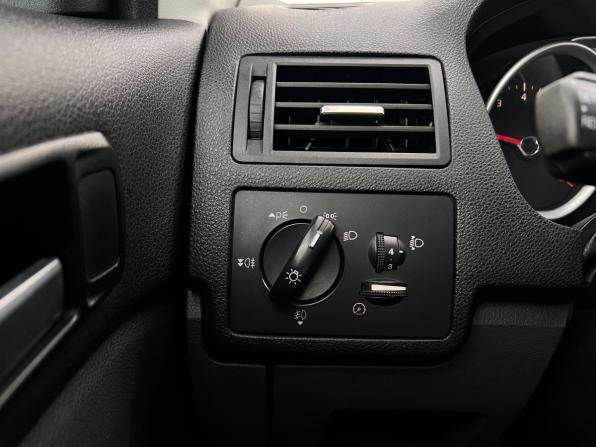 Ford Kuga I с пробегом 2010 года, цена 900 000 рублей, 254588 км, внедорожник, Автокод Объявления
