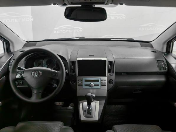 Toyota Corolla Verso I Рестайлинг с пробегом 2006 года, цена 800 000 рублей, 290909 км, компактвэн, Автокод Объявления
