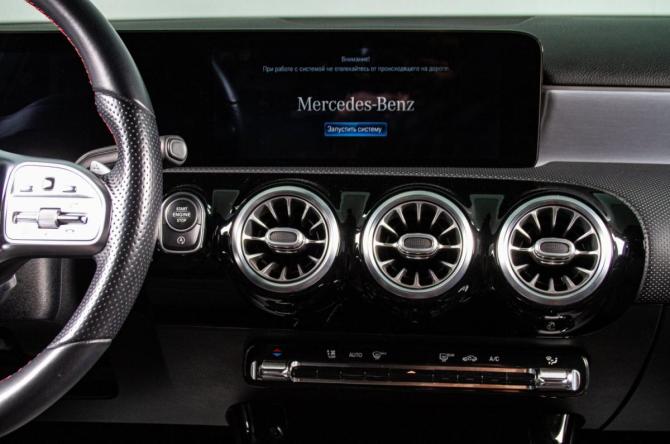 Mercedes-Benz A-Класс IV (W177) с пробегом 2020 года, цена 2 799 000 рублей, 57000 км, седан, Автокод Объявления