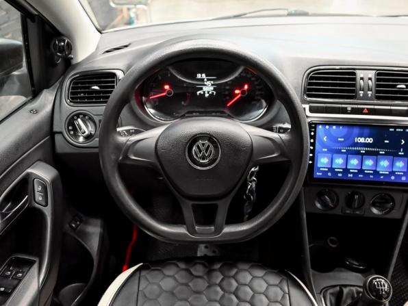 Volkswagen Polo V Рестайлинг с пробегом 2017 года, цена 800 000 рублей, 270113 км, седан, Автокод Объявления