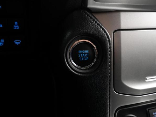 Toyota Land Cruiser Prado 150 Series Рестайлинг 2 с пробегом 2019 года, цена 5 189 000 рублей, 116427 км, внедорожник, Автокод Объявления