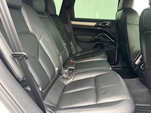 Porsche Cayenne II (958) с пробегом 2012 года, цена 2 950 000 рублей, 92699 км, внедорожник, Автокод Объявления