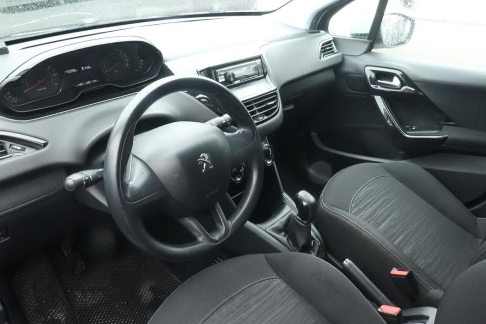 Peugeot 208 I Казань  - изображение 5