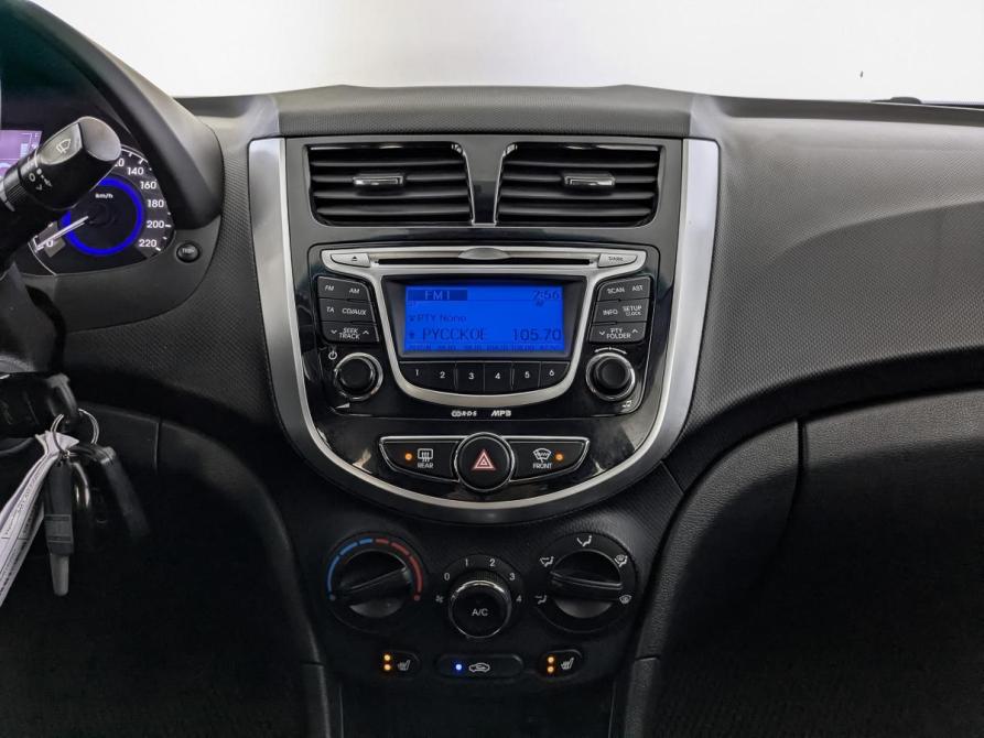 Hyundai Solaris I Москва  - изображение 17