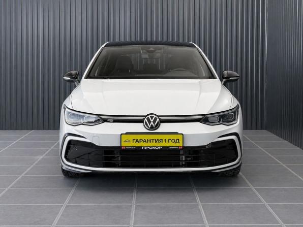 Volkswagen Golf VIII с пробегом 2022 года, цена 2 037 000 рублей, 34000 км, хэтчбек, Автокод Объявления