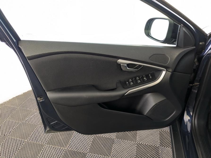 Volvo V40 Cross Country I Москва  - изображение 19