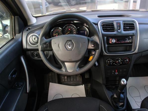 Renault Sandero II с пробегом 2015 года, цена 946 000 рублей, 99720 км, хэтчбек, Автокод Объявления