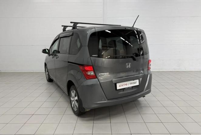 Honda Freed I с пробегом 2009 года, цена 1 030 000 рублей, 159067 км, компактвэн, Автокод Объявления
