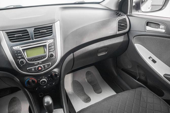 Hyundai Solaris I с пробегом 2011 года, цена 799 000 рублей, 195000 км, хэтчбек, Автокод Объявления