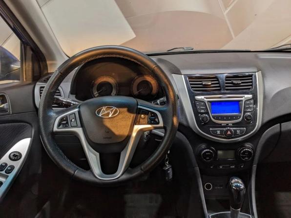 Hyundai Solaris I с пробегом 2012 года, цена 695 000 рублей, 197000 км, седан, Автокод Объявления