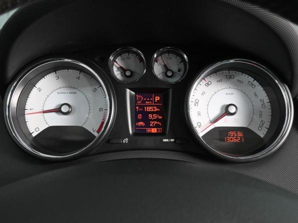 Peugeot 408 I с пробегом 2013 года, цена 840 000 рублей, 130621 км, седан, Автокод Объявления