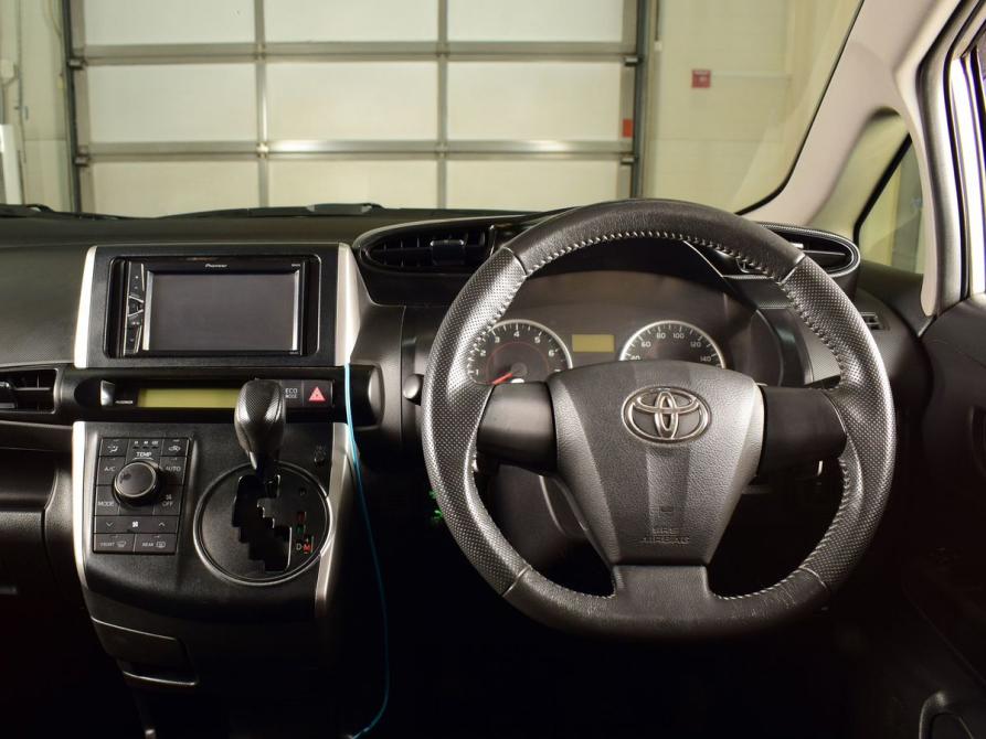 Toyota Wish II Рестайлинг Кемерово  - изображение 8