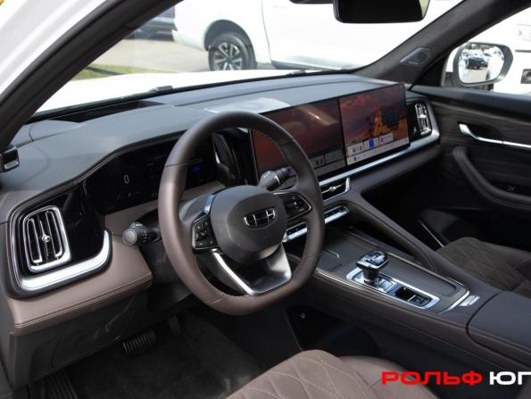 Geely Monjaro I Рестайлинг 2 с пробегом 2025 года, цена 3 878 000 рублей, 2312 км, внедорожник, Автокод Объявления