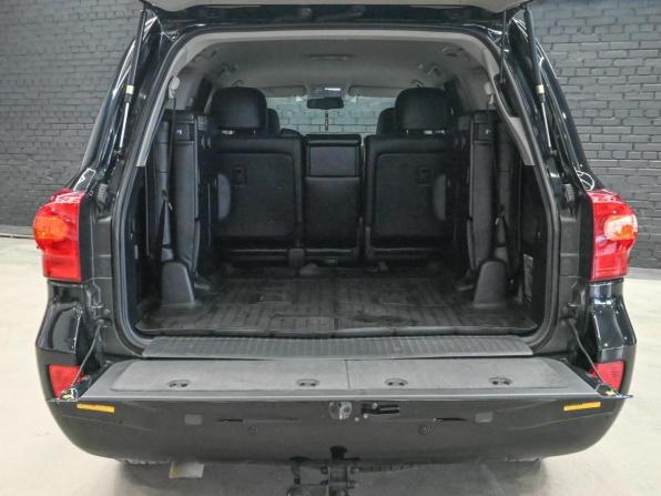 Toyota Land Cruiser 200 Series Рестайлинг 1 с пробегом 2012 года, цена 3 540 000 рублей, 292238 км, внедорожник, Автокод Объявления