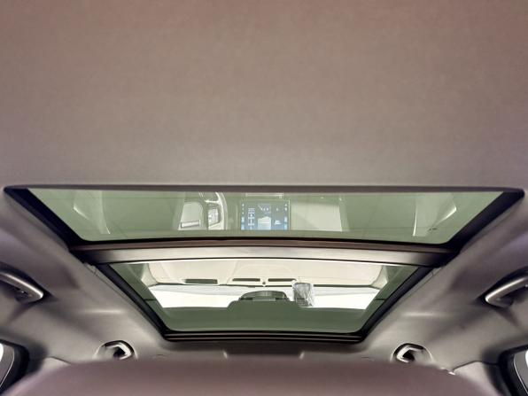 Land Rover Range Rover Velar I Рестайлинг с пробегом 2024 года, цена 8 099 000 рублей, 9351 км, внедорожник, Автокод Объявления