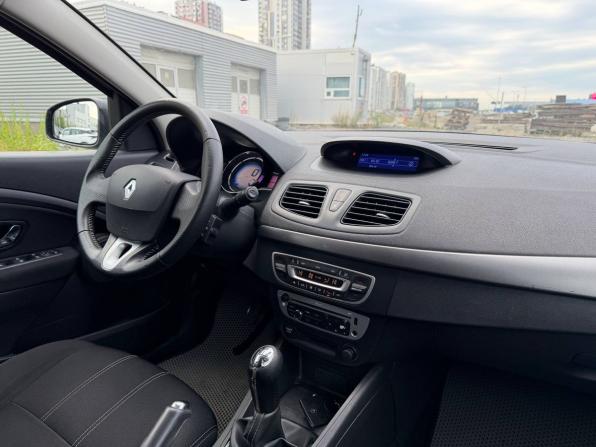 Renault Megane III Рестайлинг с пробегом 2013 года, цена 575 000 рублей, 268000 км, хэтчбек, Автокод Объявления