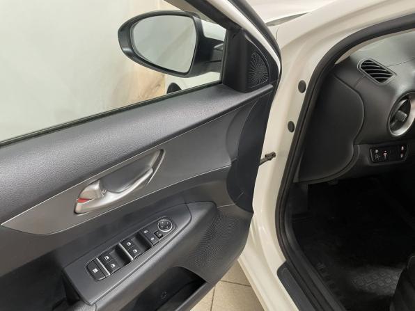 Kia Cerato IV с пробегом 2019 года, цена 1 702 000 рублей, 112155 км, седан, Автокод Объявления