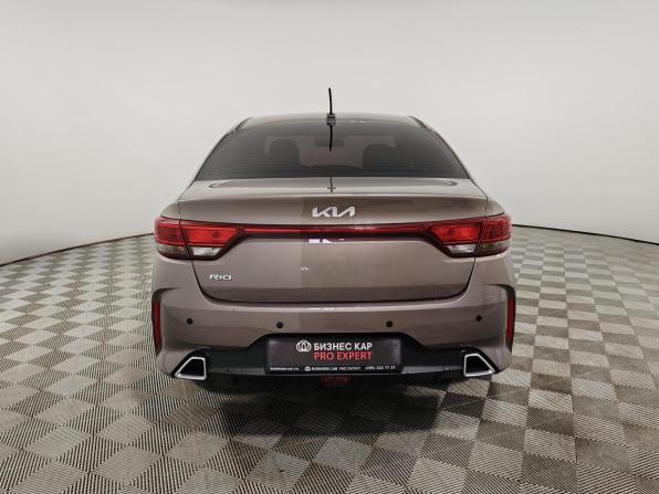 Kia Rio IV Рестайлинг с пробегом 2022 года, цена 1 649 000 рублей, 69210 км, седан, Автокод Объявления
