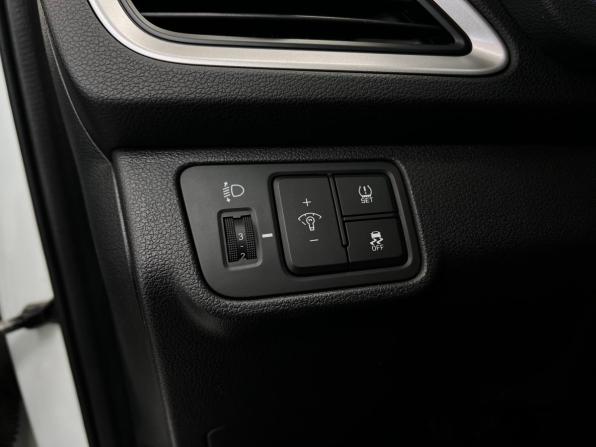 Hyundai Solaris II с пробегом 2017 года, цена 1 300 000 рублей, 112529 км, седан, Автокод Объявления