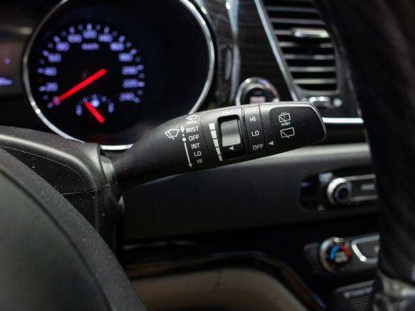 Kia Carnival III с пробегом 2020 года, цена 3 300 000 рублей, 109030 км, минивэн, Автокод Объявления