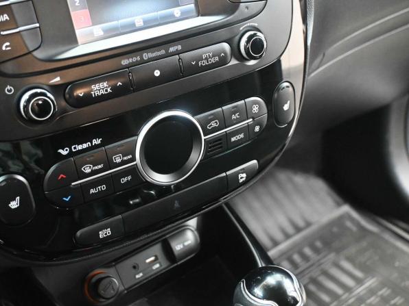 Kia Soul II с пробегом 2015 года, цена 1 449 900 рублей, 127000 км, хэтчбек, Автокод Объявления