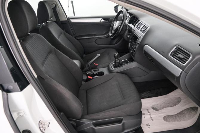 Volkswagen Jetta VI Рестайлинг с пробегом 2017 года, цена 1 399 000 рублей, 134000 км, седан, Автокод Объявления