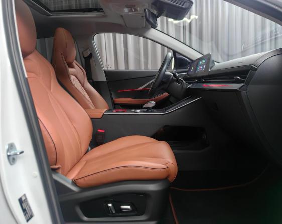 Omoda C5 I с пробегом 2023 года, цена 1 888 000 рублей, 49788 км, внедорожник, Автокод Объявления