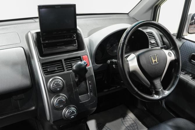 Honda Mobilio Spike I Рестайлинг с пробегом 2007 года, цена 579 000 рублей, 252000 км, компактвэн, Автокод Объявления