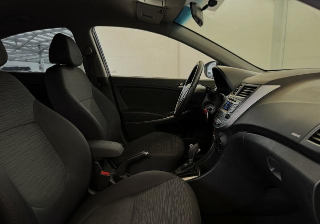 Hyundai Solaris I Рестайлинг с пробегом 2016 года, цена 950 000 рублей, 166137 км, седан, Автокод Объявления