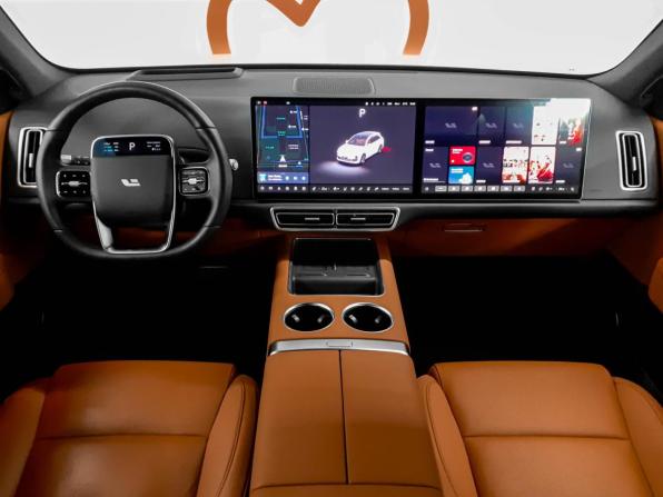 Li Auto (Lixiang) L6 с пробегом 2025 года, цена 5 998 000 рублей, 5600 км, внедорожник, Автокод Объявления