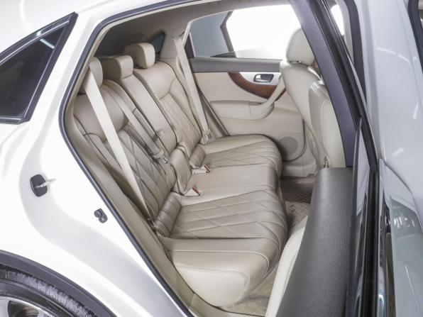 Infiniti QX70 с пробегом 2016 года, цена 2 350 000 рублей, 137877 км, внедорожник, Автокод Объявления