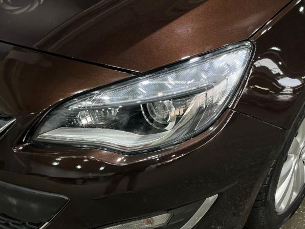 Opel Astra J Рестайлинг с пробегом 2015 года, цена 875 000 рублей, 132470 км, хэтчбек, Автокод Объявления