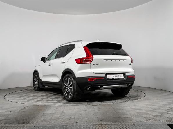 Volvo XC40 I с пробегом 2018 года, цена 2 650 000 рублей, 140931 км, внедорожник, Автокод Объявления
