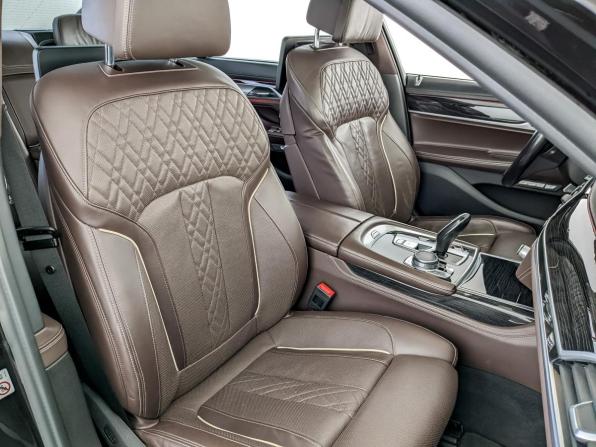 BMW 7 серии VI (G11/G12) с пробегом 2017 года, цена 3 720 000 рублей, 117899 км, седан, Автокод Объявления