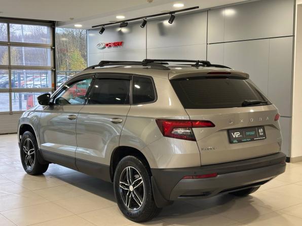 Skoda Karoq I с пробегом 2021 года, цена 2 277 000 рублей, 106543 км, внедорожник, Автокод Объявления