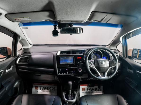 Honda Fit III с пробегом 2016 года, цена 1 090 000 рублей, 42700 км, хэтчбек, Автокод Объявления