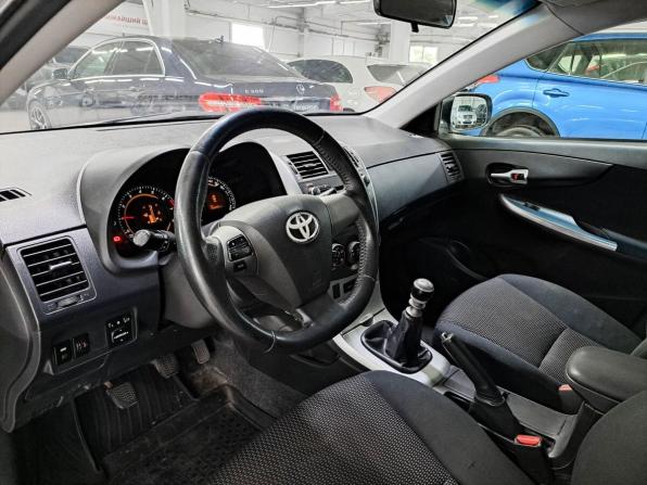 Toyota Corolla X (E140 E150) Рестайлинг с пробегом 2011 года, цена 1 100 000 рублей, 165332 км, седан, Автокод Объявления