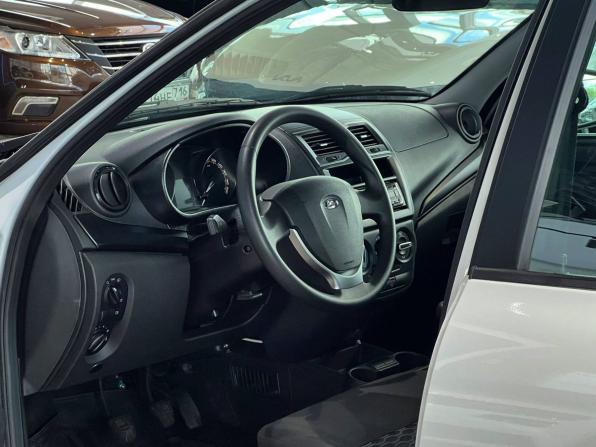 Lada (ВАЗ) Granta I Рестайлинг с пробегом 2024 года, цена 880 000 рублей, 14211 км, лифтбек, Автокод Объявления