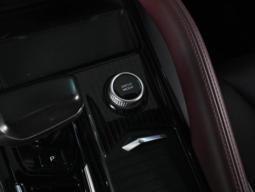 Geely Monjaro I Ростов-на-Дону  - изображение 19