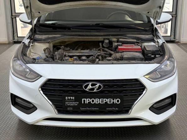 Hyundai Solaris II с пробегом 2018 года, цена 1 299 000 рублей, 164836 км, седан, Автокод Объявления